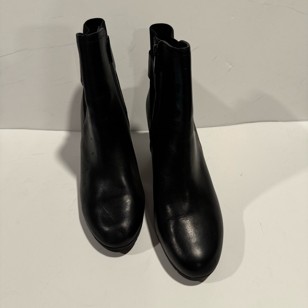Anne Klein Womens Black Leather Block Heel Ankle Boots Shoes Size 10M